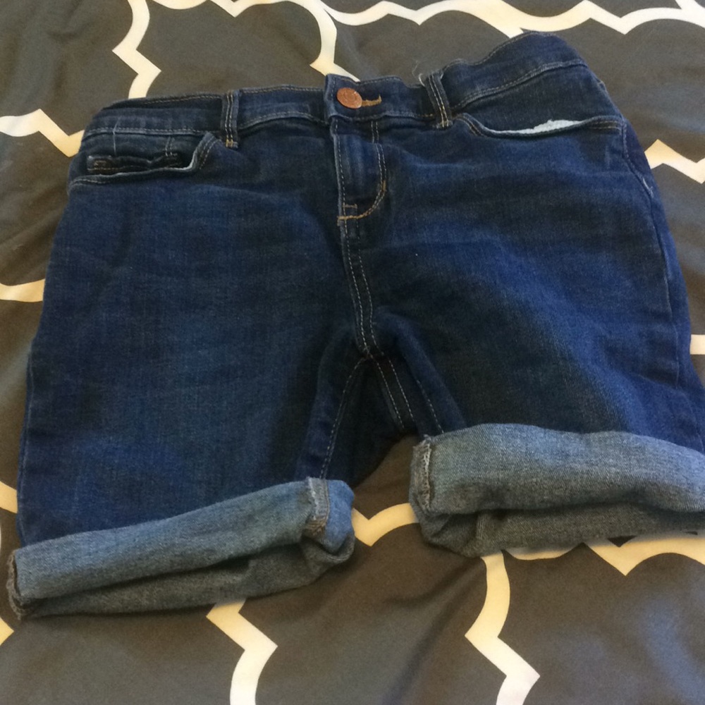 Old Navy boyfriend jean shorts dark wash